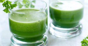 Read more about the article 7 Reasons Why You Should Drink a Green Juice Every Day