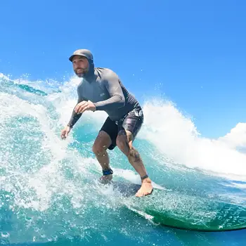 Photo of man surfing